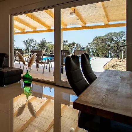 ヴィラ Sea View *big Pool * Bbq * Direct Sea Access