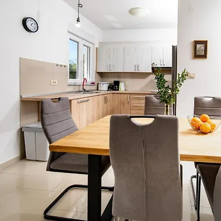 ヴィラ Sea View *big Pool * Bbq * Direct Sea Access Kampor