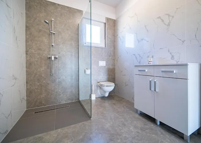 Villa Sea View *big Pool * Bbq * Direct Sea Access